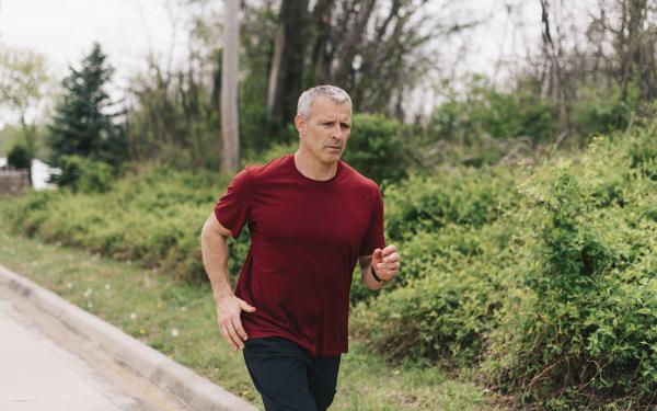 Four Ways to Manage Your Body Weight. Maintaining an optimal body weight helps with your overall health and wellbeing. 